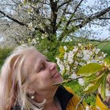 Petra-dula Pospíchalová - FYZIO YOGA - nebojte se začít. Ženy ve zralém věku